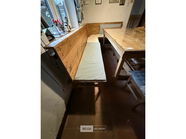 Rustieke eettafel met hoekbank en stoelen - afbeelding 2 van  6