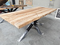 Rustieke eettafel met massief tafelblad - afbeelding 2 van  3
