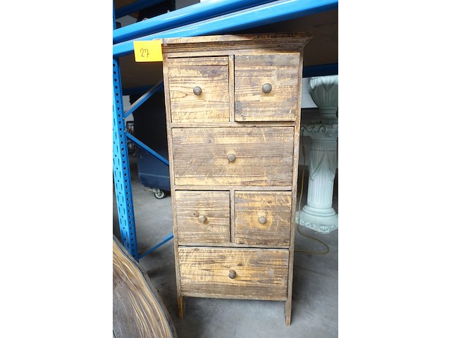 Rustieken houten ladekast - afbeelding 1 van  8