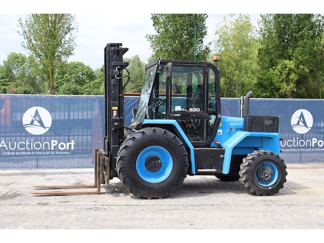 Ruw-terreinheftruck jcb 930 diesel 3000kg 5.5m 2018 - afbeelding 1 van  1