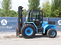 Ruw-terreinheftruck jcb 930 diesel 3000kg 5.5m 2018 - afbeelding 1 van  1