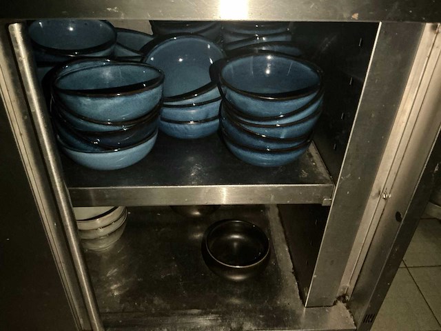 Rvs 2-deurs kast - afbeelding 2 van  2