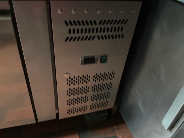 Rvs 2-deurs koelwerkbank - afbeelding 3 van  4