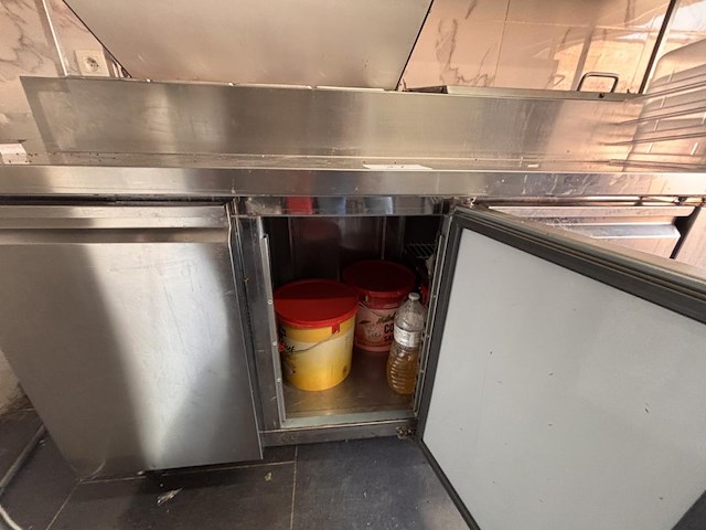 Rvs 3 deurs verrijdbare koeling - afbeelding 5 van  6