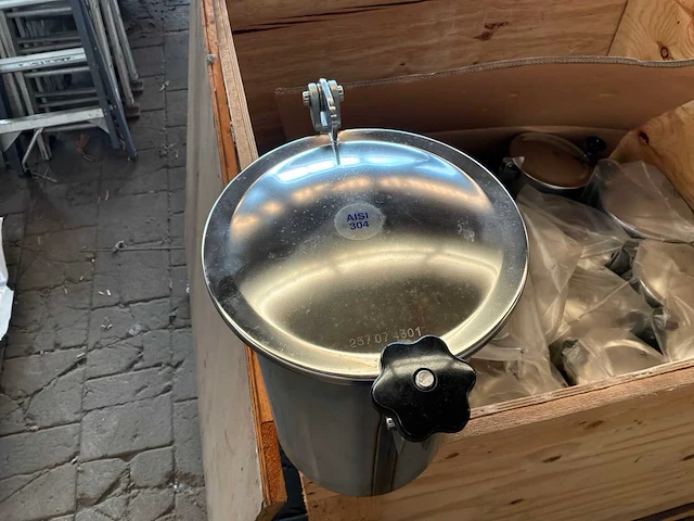 Rvs afsluitdeksels voor tankbouw (25x) - afbeelding 4 van  4