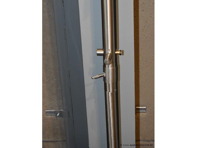 Rvs aleenstaande kraan - afbeelding 2 van  2