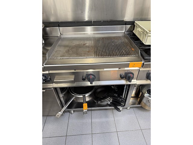 Rvs bakplaat op gas met bodemschap ggmgastro - afbeelding 1 van  5