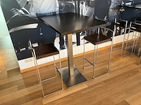 Rvs barkruk (4x) + tafels (3x) - afbeelding 15 van  22