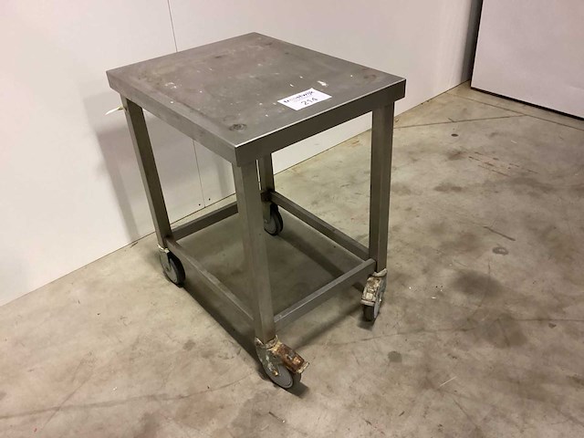 Rvs bijzettafel en 600x400 overige opslag en handling - afbeelding 2 van  2