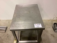 Rvs bijzettafel overige opslag en handling - afbeelding 1 van  2