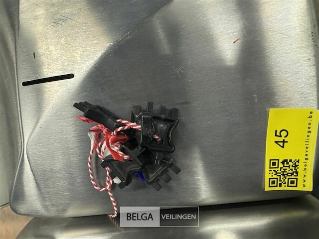 Rvs dispensers met sleutel - afbeelding 2 van  2