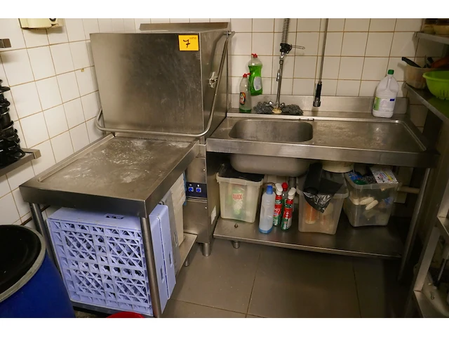 Rvs doorschuifvaatwasser met spoeltafel en spoelkraan en bodemschap sanmac - afbeelding 1 van  6