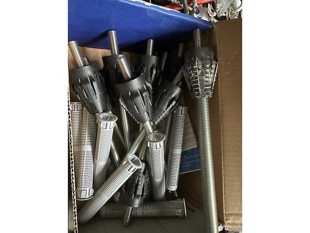 Rvs draadstangen chemische verankeringberner - various contractor materials - afbeelding 1 van  2