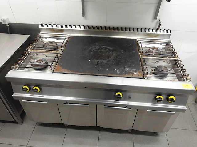 Rvs fornuis op gas macfrin - afbeelding 3 van  10