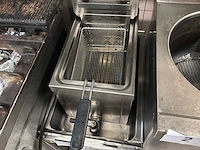 Rvs friteuse en rvs tafel - afbeelding 3 van  4