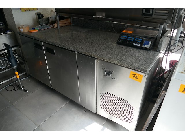 Rvs gekoelde pizza-werkbank - afbeelding 1 van  6