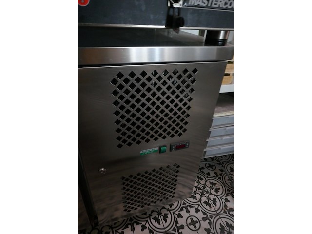 Rvs gekoelde werkbank met 3 deuren - afbeelding 6 van  6