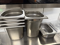 Rvs gekoelde werkbank met marmeren blad en saladebar - afbeelding 10 van  12