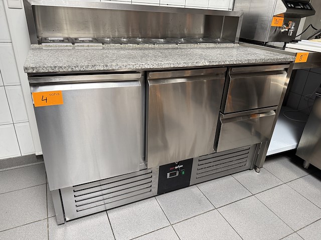 Rvs gekoelde werkbank met marmeren blad en saladebar - afbeelding 12 van  12