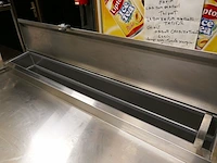 Rvs gekoelde werktafel met 3 deuren en ingebouwde saladebar combisteel - afbeelding 4 van  8