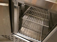 Rvs gekoelde werktafel met 3 deuren en ingebouwde saladebar combisteel - afbeelding 7 van  8