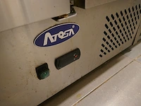 Rvs gekoelde werktafel met 3 deuren en opgebouwd chefrek atosa - afbeelding 5 van  7