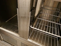 Rvs gekoelde werktafel met 3 deuren en opgebouwd chefrek atosa - afbeelding 6 van  7