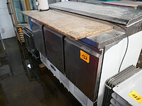 Rvs gekoelde werktafel met marmeren blad en saladette - afbeelding 2 van  5