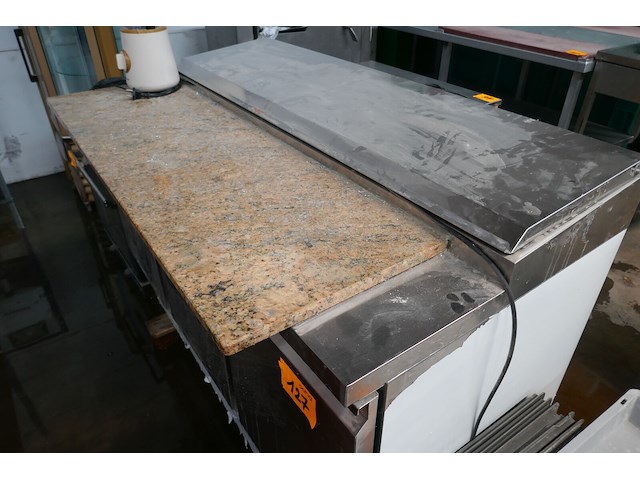 Rvs gekoelde werktafel met marmeren blad en saladette - afbeelding 3 van  5