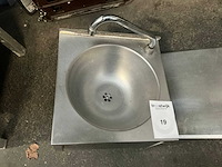 Rvs handenwasser met knie bediening - afbeelding 3 van  4