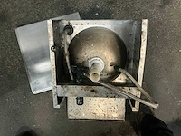 Rvs handenwasser met knie bediening - afbeelding 4 van  4