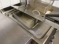 Rvs horecafriteuse + rvs wandbak voor frietjes diamond - afbeelding 2 van  6