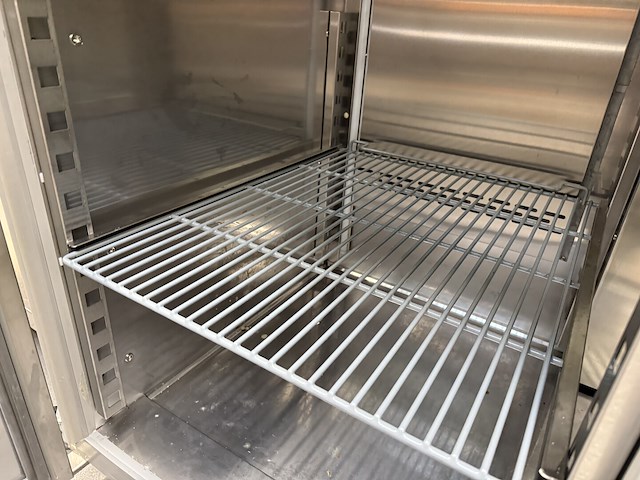 Rvs horecakoelkast met 4 glazen deuren ggmgastro - afbeelding 7 van  8