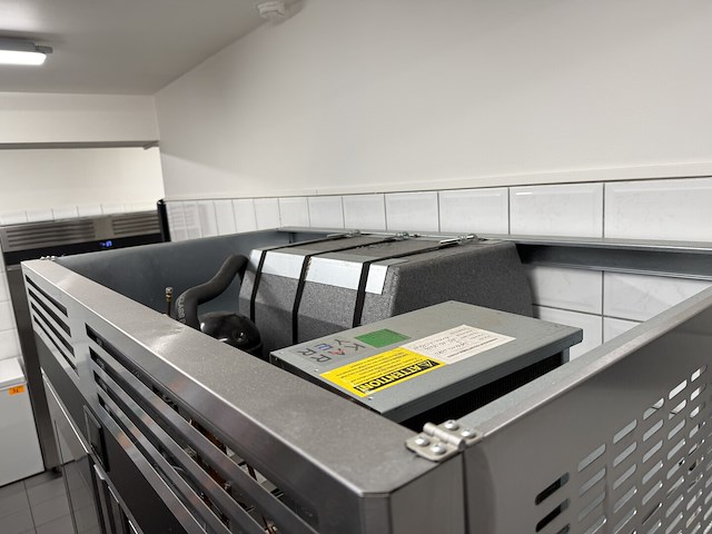 Rvs horecakoelkast met 4 glazen deuren ggmgastro - afbeelding 8 van  8