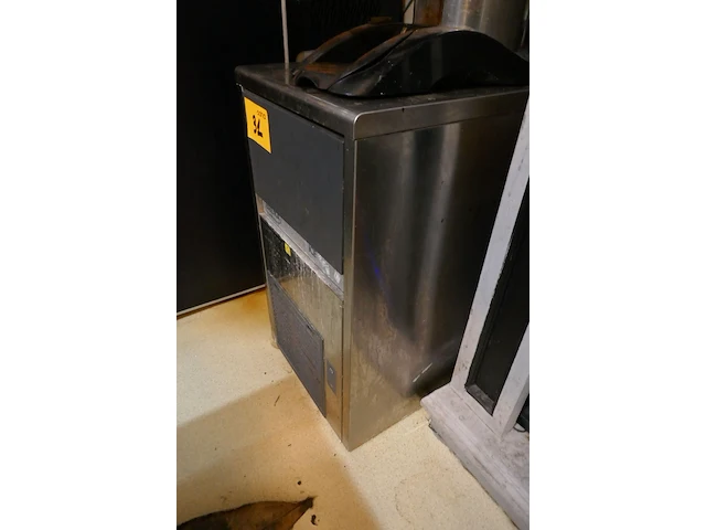 Rvs ijsblokmachine brema - afbeelding 2 van  4