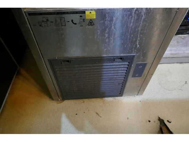 Rvs ijsblokmachine brema - afbeelding 4 van  4