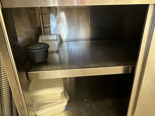 Rvs kast met schuifdeuren - afbeelding 3 van  5