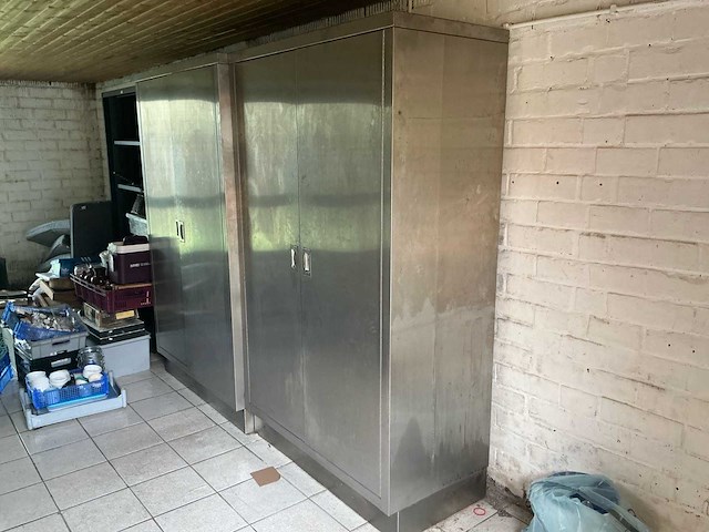 Rvs kast - afbeelding 2 van  3