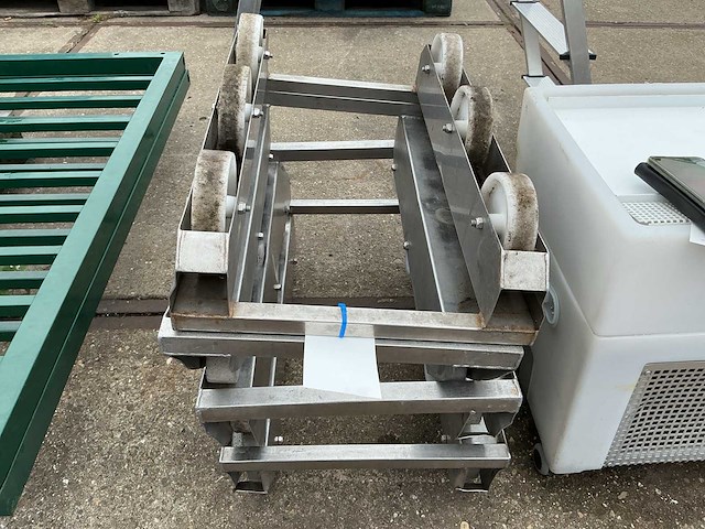 Rvs kistenroller (4x) - afbeelding 2 van  2