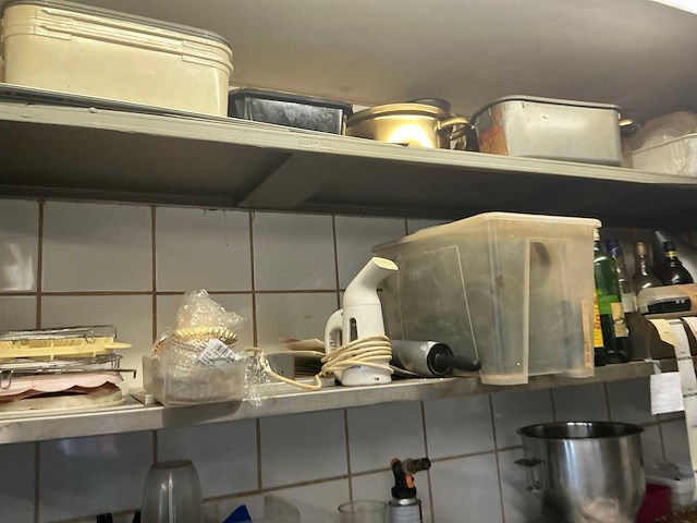 Rvs legborden met inhoud - afbeelding 3 van  8