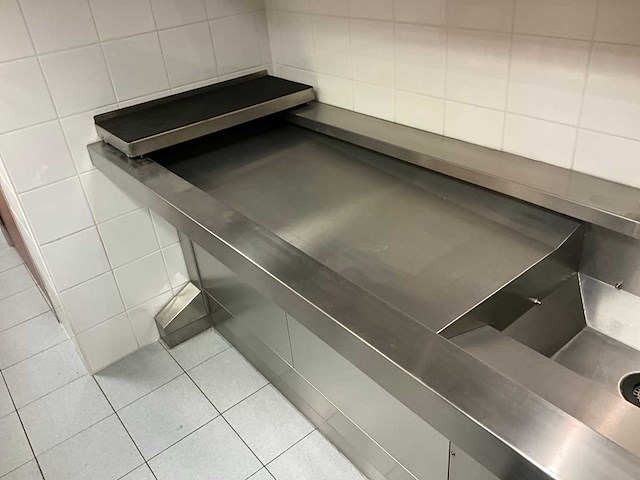 Rvs lijkenspoeltafel - afbeelding 10 van  11