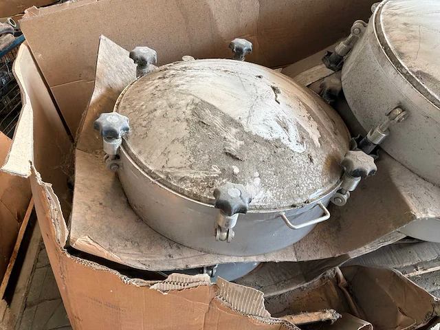 Rvs mangaten voor tankbouw (8x) - afbeelding 2 van  3