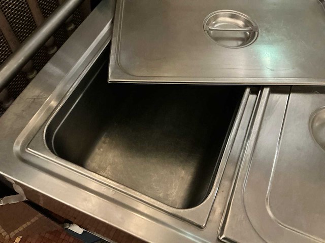Rvs mobiele bain-marie warmhoudwagen met 3 gn-bakken en onderkast - afbeelding 8 van  9