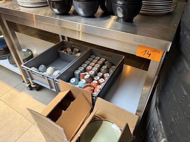 Rvs mobiele werktafel met bodemschap proselect - afbeelding 1 van  3