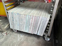 Rvs niveaukar met inhoud (2x) - afbeelding 3 van  8