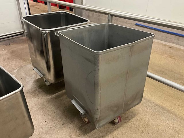 Rvs normwagens 120 l (24x) waaronder barsso en food mate en roser - afbeelding 6 van  7