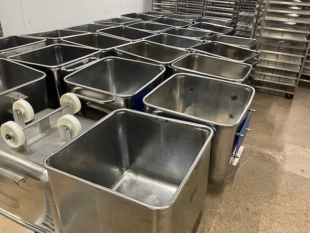 Rvs normwagens 120 l (26x) waaronder barsso en food mate - afbeelding 2 van  9