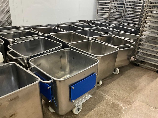 Rvs normwagens 120 l (26x) waaronder barsso en food mate - afbeelding 7 van  9