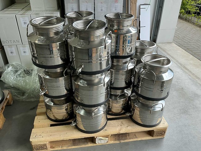 Rvs opslagcontainer 15l overige keukenbenodigdheden (20x) - afbeelding 1 van  2