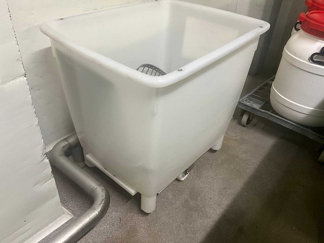 Rvs opzetstuk menger in verrijdbare pvc opslagbak en divers - afbeelding 3 van  6